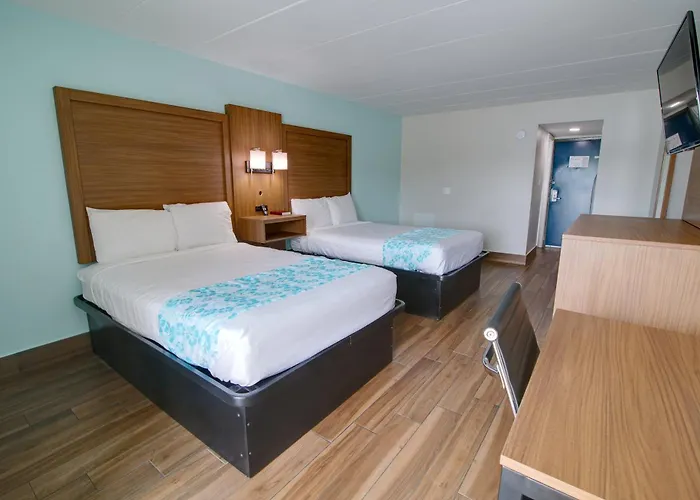 Seashire Inn & Suites